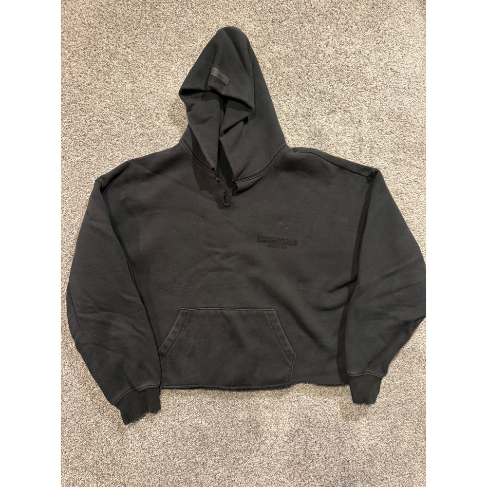 Fear of God Hoodie Mens M Black Essentials Pullover Cropped Boxy Logo Fleece